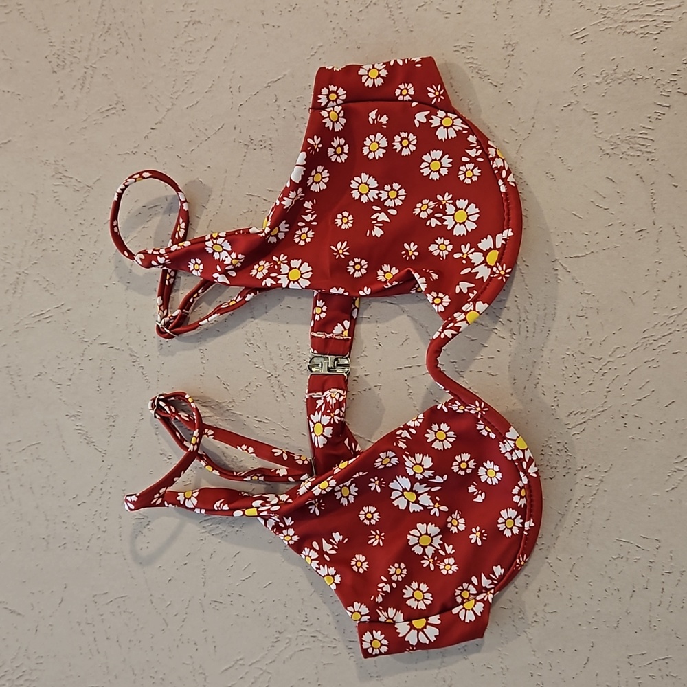 Zaful Medium size 8 swimsuit top floral adjustable strap EUC - Picture 4 of 6